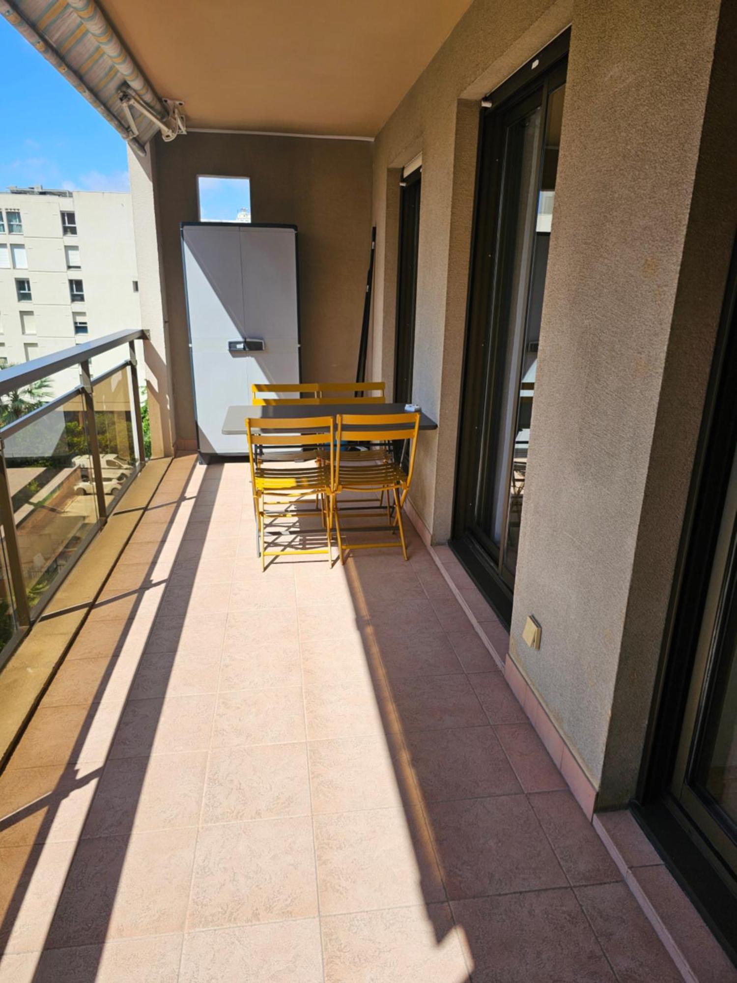 Beautiful 1 Bedroom Flat Ницца Экстерьер фото