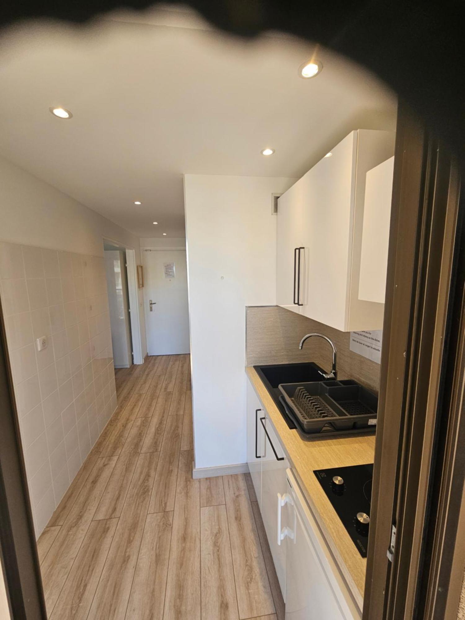 Beautiful 1 Bedroom Flat Ницца Экстерьер фото